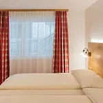 Gæstehus Annex Antika 2*