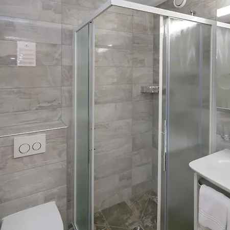 Annex Antika Pensjonat Zermatt